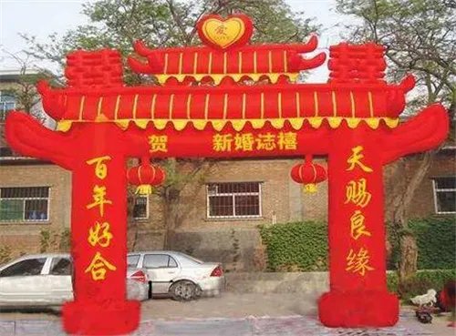 不同风格婚庆拱门图片的介绍和价格 2018婚庆拱门价格解析