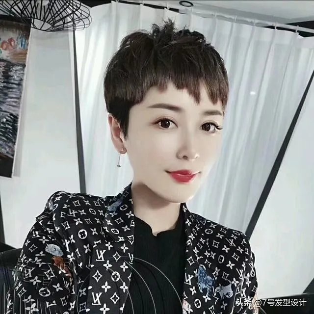 有哪些好看的短发发型?