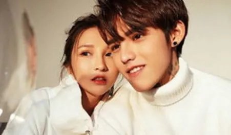 殷世航何婧婧,现在网红分手都这么轰动吗?