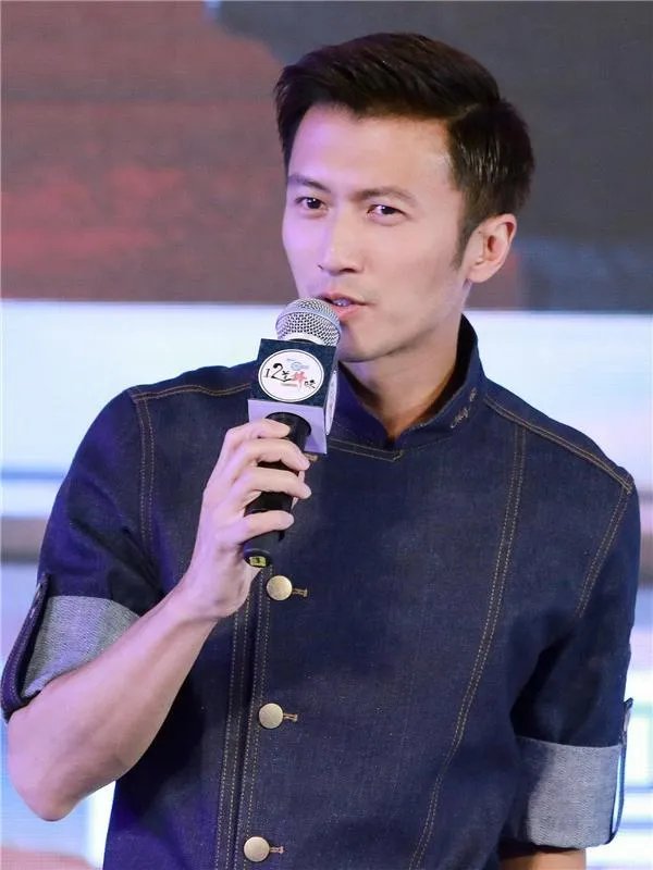 为什么谢霆锋越来越年轻,张柏芝却老的很快?