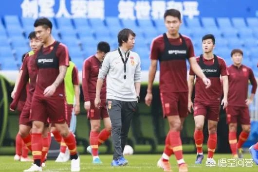 如何评价武汉卓尔主帅李铁的执教能力?