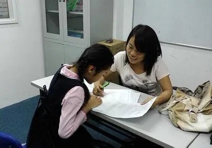 一般小学家教是如何计费的?比如说一小时多少钱.