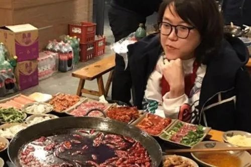 大胃王吃播会给我们带来哪些负面影响?