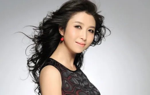 五星红旗的歌词是什么？