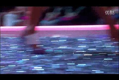 #维密大秀#有哪些维密天使曾经在维密T台上跌倒过?