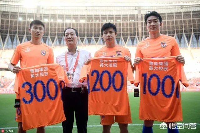 李霄鹏每场比赛都让周海滨上,这是什么原因呢?