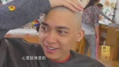国内外有哪些明星秃头了依然很帅的?