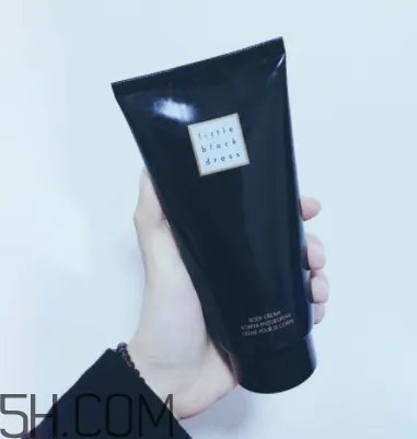雅芳小黑裙香体乳怎么样?雅芳小黑裙香体乳好用吗?