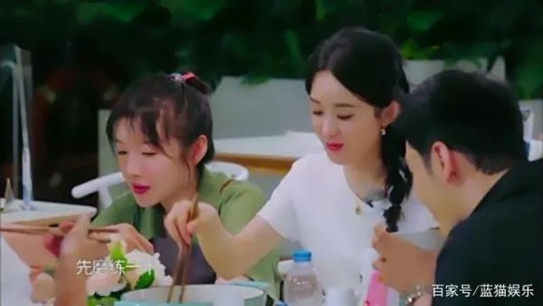 为什么说赵丽颖与其在综艺里被称“赵小刀”,不如回去做个好演员?
