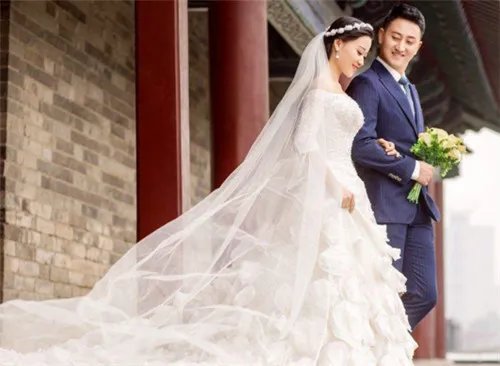 西安比较好的婚纱摄影有哪些 西安好的婚纱影楼价格贵吗