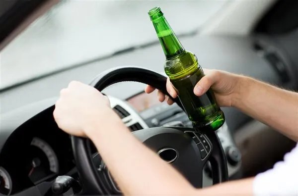 喝啤酒100ml多久能开车