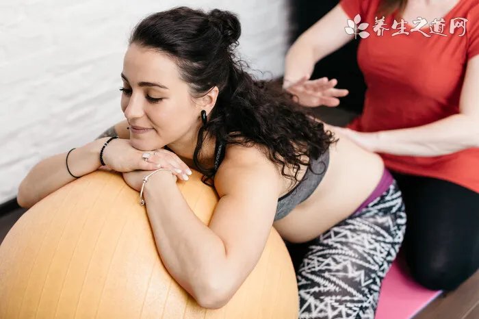 爬山要带哪些东西呢