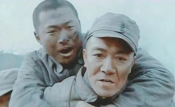 亮剑中大刀队出身的张大彪,为何会对李云龙那么死心塌地?