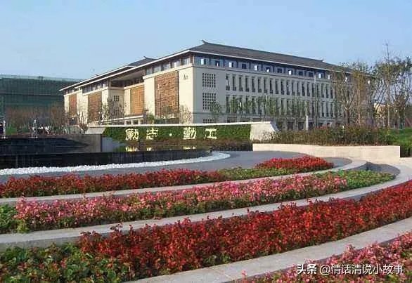 四川科技大学在哪里？