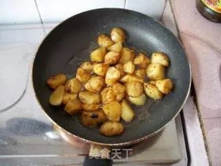 土豆焖饭