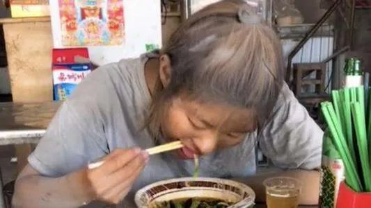 “水泥西施”骗局遭揭露,丈夫最后选择了什么?