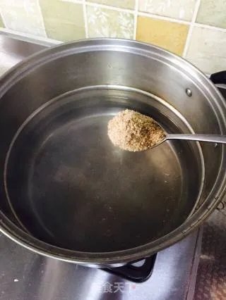 十三香辣龙虾