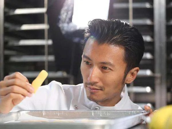 谢霆锋首回应与杨幂绯闻,再强调与王菲感情稳定但不会结婚,你怎么看?