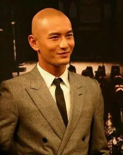 国内外有哪些明星秃头了依然很帅的?