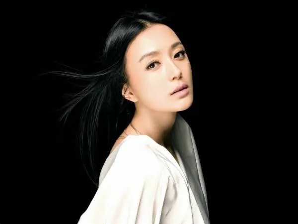 秦岚结婚了吗?为什么很少看到有关她感情的新闻?