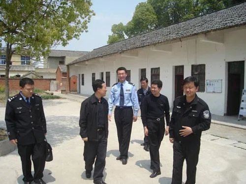 西安退休局长遇害 凶手痛哭流涕大喊“你害了我一辈子”