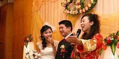 婚礼新娘讲话怎么说得体 新娘致辞包括哪些内容