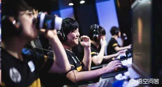 《英雄联盟》VG对阵RNG,VG大优势领先竟打了50分钟,对此你怎么看?