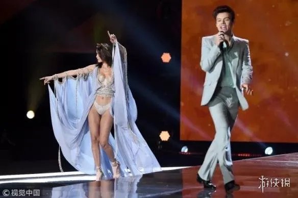 2017上海维密秀众超模美图一览 国模大放异彩看花眼了