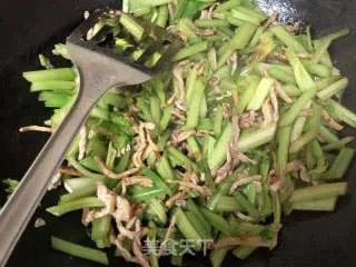 芹菜炒肉丝