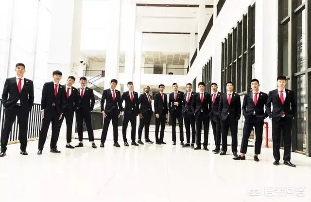 很多深圳球迷话深圳队能够黑八,夺冠的机会大,你们相信吗?
