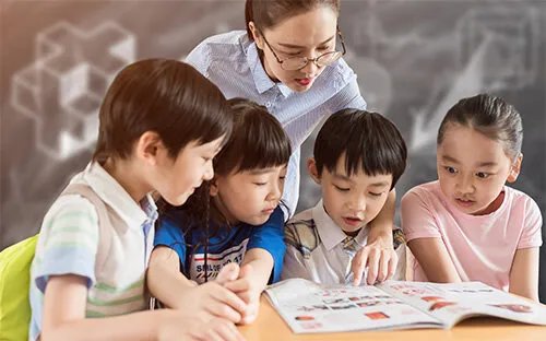 孩子上课外辅导班的好处与坏处 如何选择课外辅导机构?