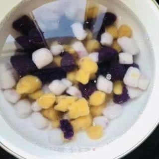 烧仙草.鲜芋仙