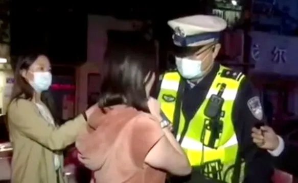 江西玛莎拉蒂女醉驾喊于伟,警方通报来了,此事中哪些信息值得关注?