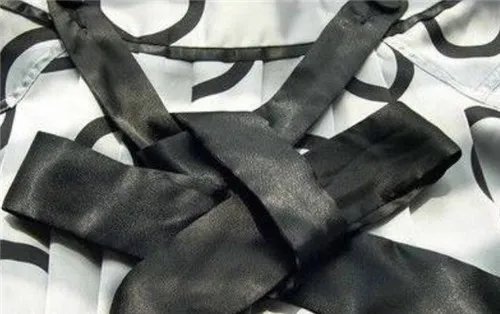 腰带的系法 5种方法让您穿衣更有品位