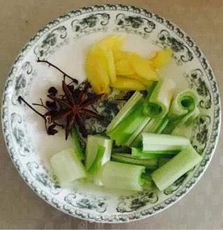 香菇炖鸡