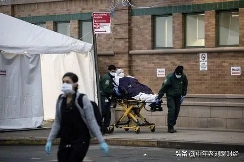 美国新增确诊减少了