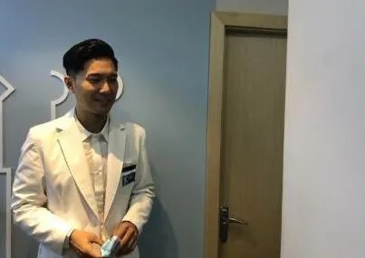 许君豪回应以医生身份走红，许君豪的家庭背景是怎样的？