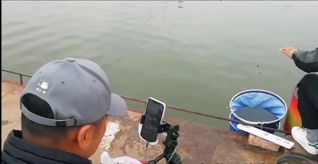 户外钓鱼直播怎么做?