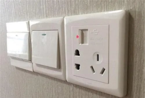 开关面板的尺寸是多少