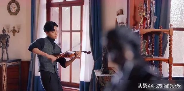 怎么评价《民国奇探》中胡一天的演技?