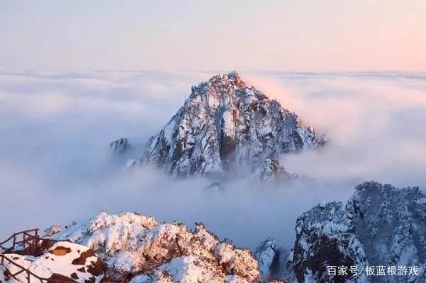 游客雨中爬黄山崩溃想回家,究竟是怎么回事?