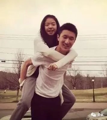 王中磊闺女晒长腿照,娱乐圈大佬们的千金都长什么样?
