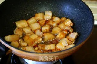 鹌鹑蛋红烧肉