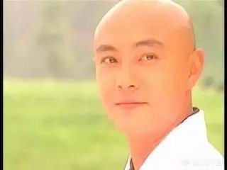 国内外有哪些明星秃头了依然很帅的?