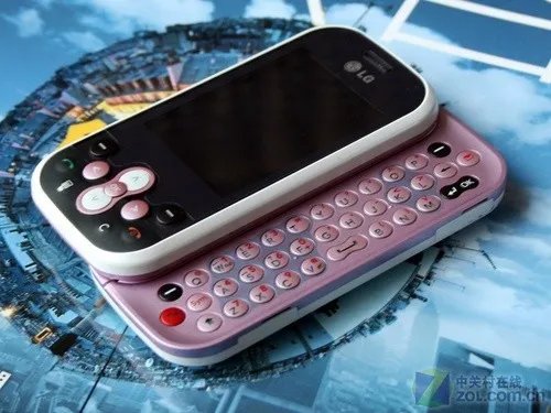 侧滑全键盘也能青春时尚 LG KS360评测