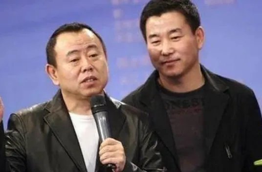 潘长江的弟弟原来是熟悉的他，和潘长江完全不一样，他到底是谁？
