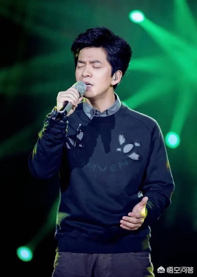 2018年《中国好声音》中哪位导师的唱功实力比较强?为什么?