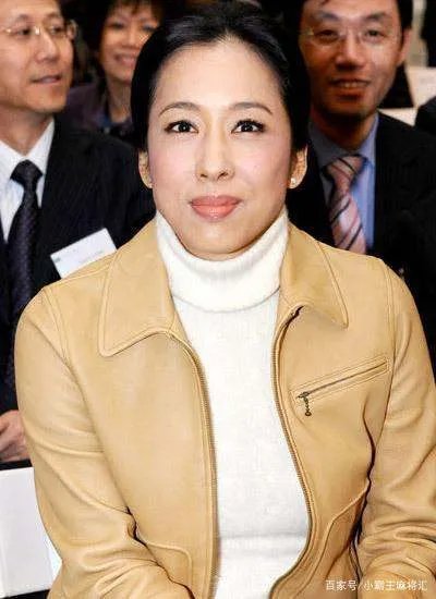 为霍家诞下三子后离开,郭晶晶的婆婆朱玲玲,为何会如此精明