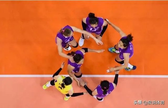 一传不稳、进攻乏力,恒大女排不敌伊萨无缘四强。你怎么看?