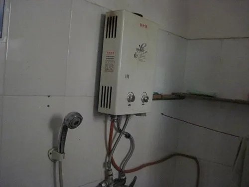 直排式热水器和强排式热水器有什么区别
